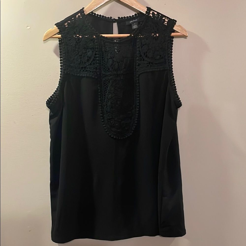 Halogen Black Embellished Sleeveless Blouse